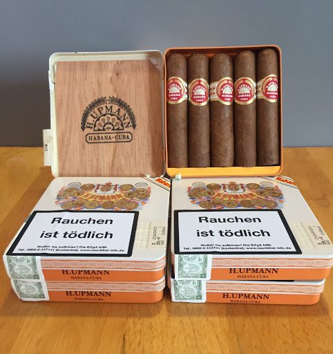 Xì gà H. Upmann Half Corona – Hộp 5 Điếu