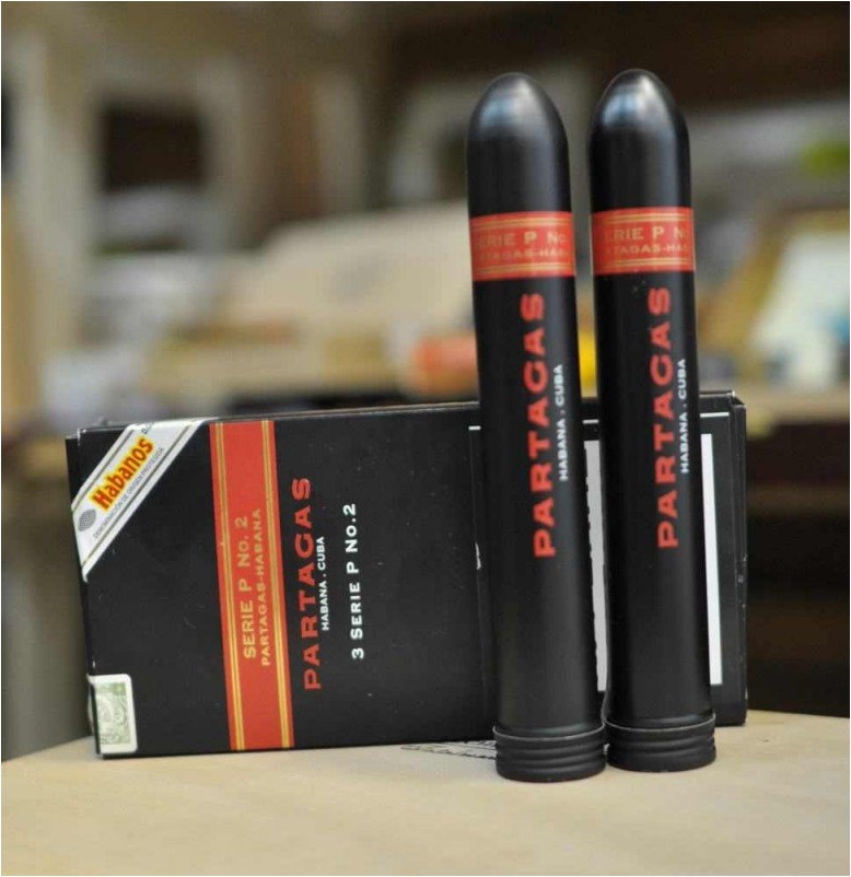 Partagas Serie P no2 Tubos-1