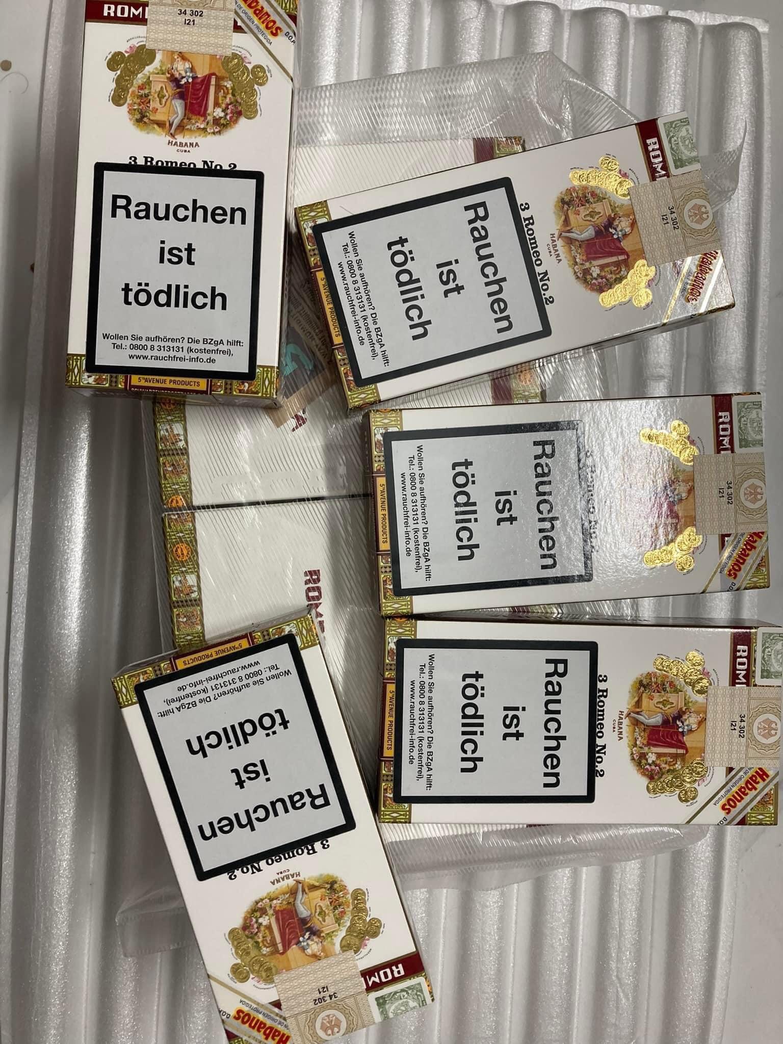 z3232911641543_305abb4dfcfe9256bba83b3e996e201d