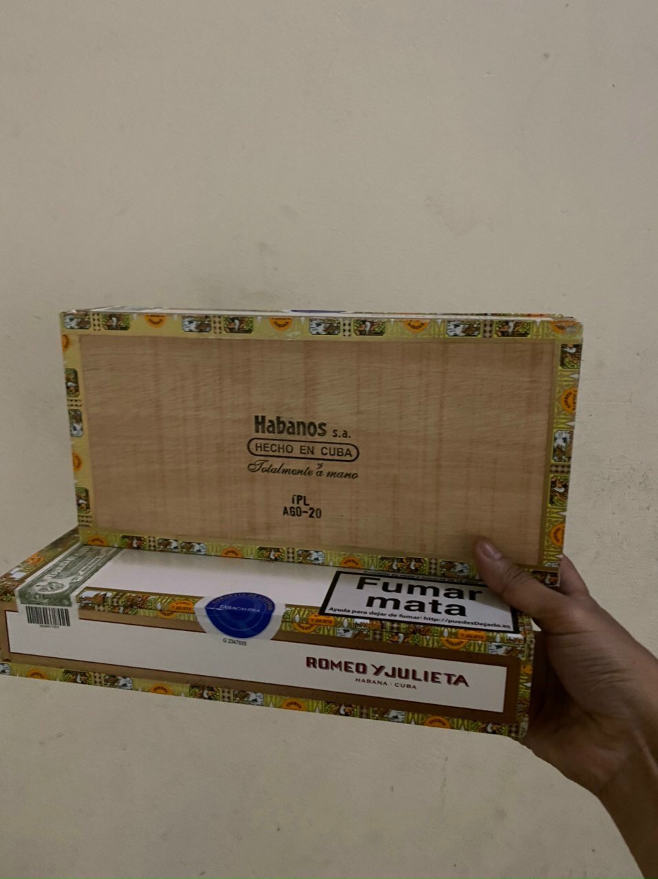 z3274736438325_85a8698aae0902d26060018fe86192d4