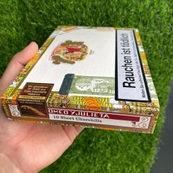 Xì Gà Romeo Y Julieta Romeo Short Churchills - Hộp 10 Điếu