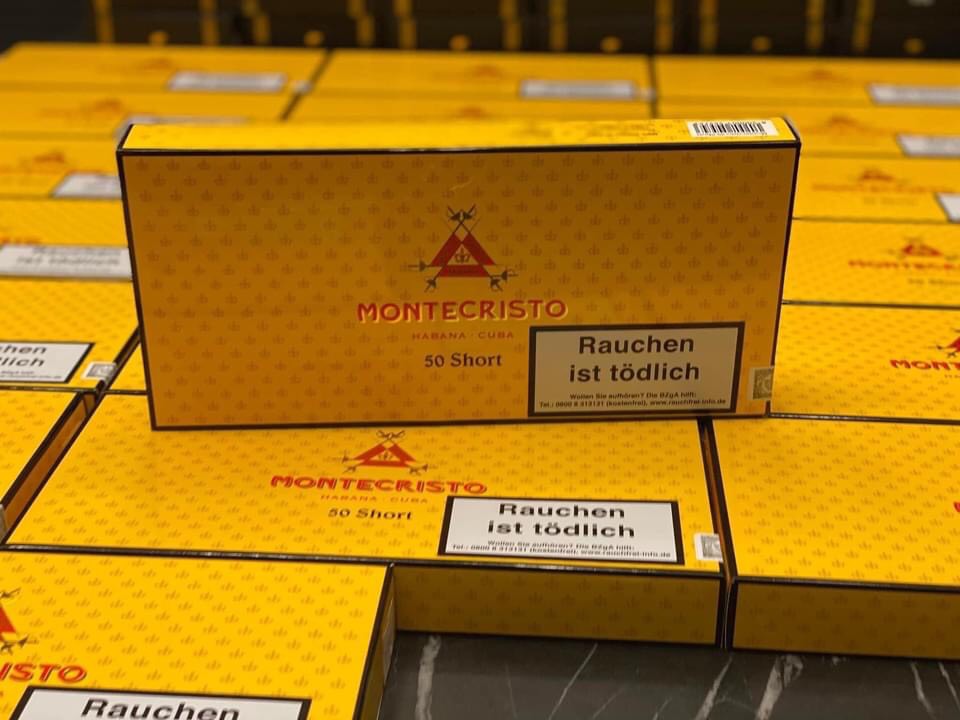 montecristo shorrt 50 điếu