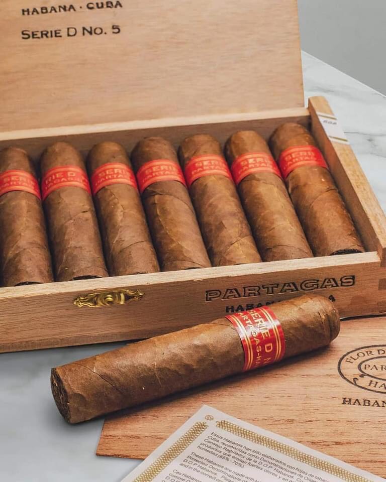 partagas seri d no5