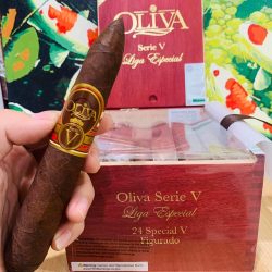 Xì Gà Oliva Serie V Liga Especial 24 Special V Figurado - Hộp Gỗ 24 Điếu