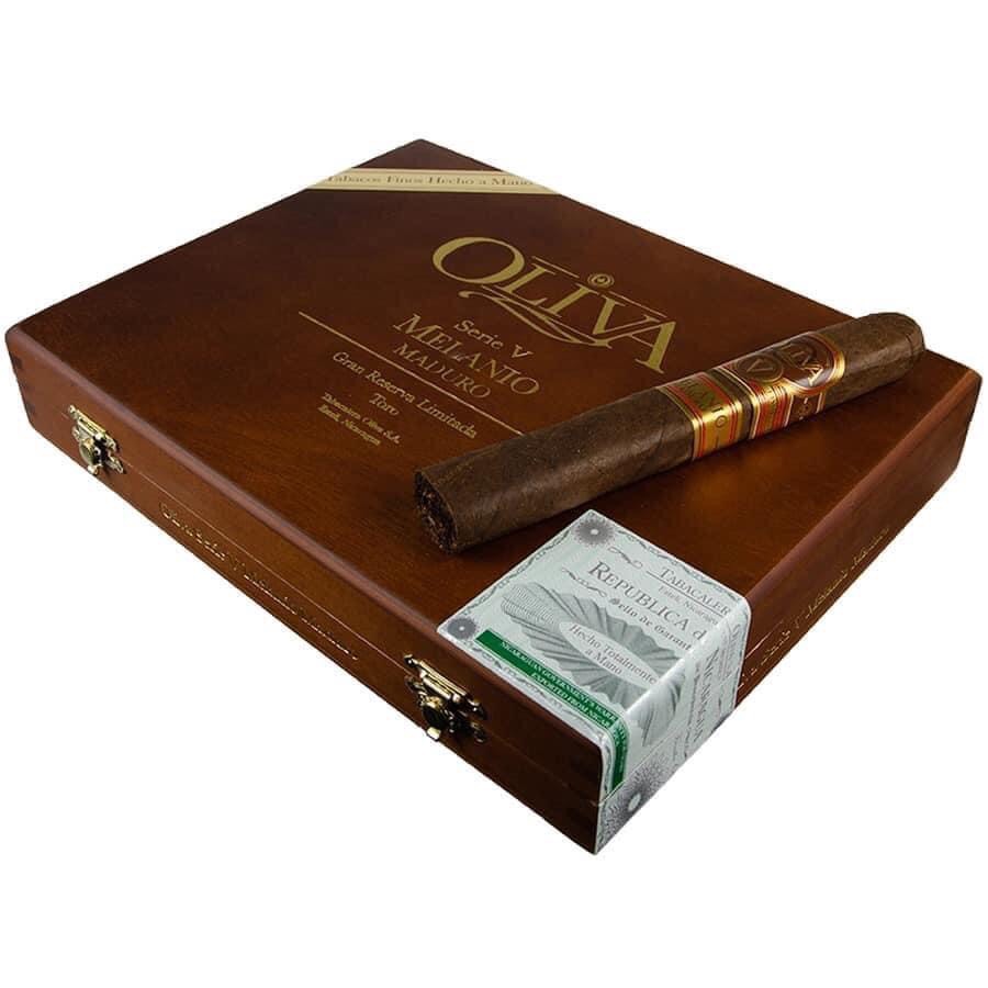 oliva maduro toro