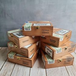 Xì Gà Trinidad Esmeralda - Hộp Gỗ 12 Điếu