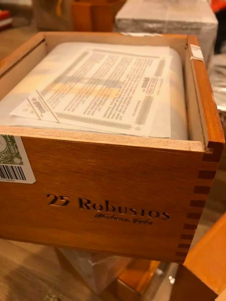 z3555559021704_3357f4b7514b766866e408d8ea1192df