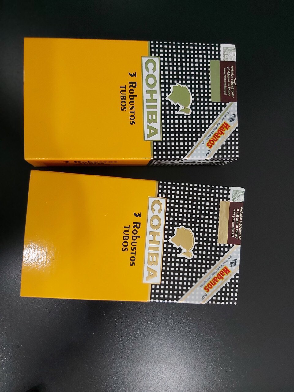 cohiba robusto 3 điếu
