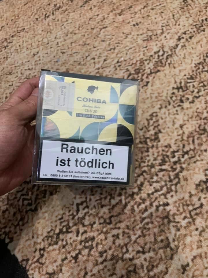 z3215569791910_da504bbcaef5b80e4afe4cd8370e2800