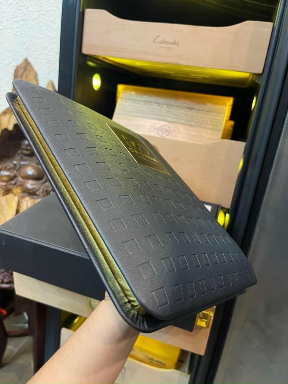 z3969229524446_0afb2c58a3137dd37f924324cc13722a