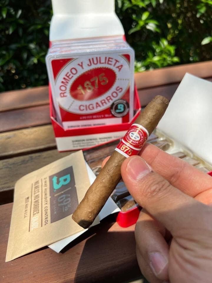 z3969294863364_176d872edff4306e90915a41522d1997