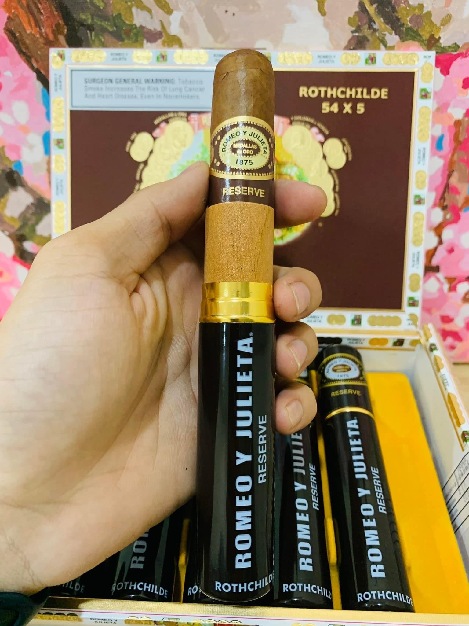 Cigar Romeo y Julieta Reserve Rothchilde Tubos 1875