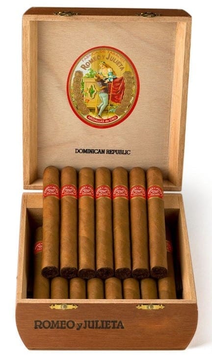 Romeo-y-Julieta-Vintage-Box-Open