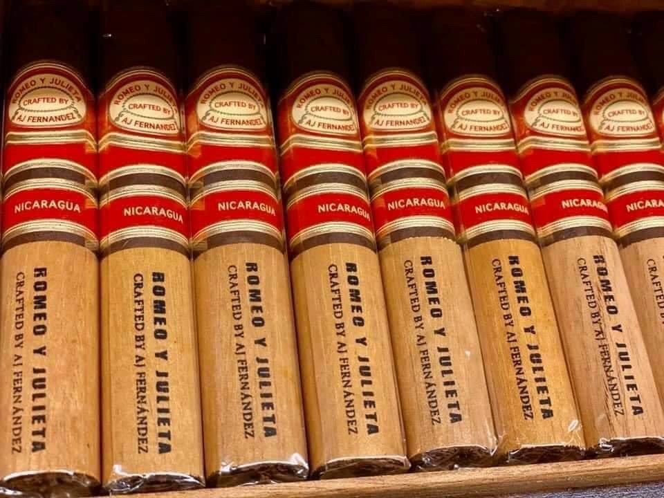 z4113252674095_7b4b6812f74311f71b6344966bd894eb