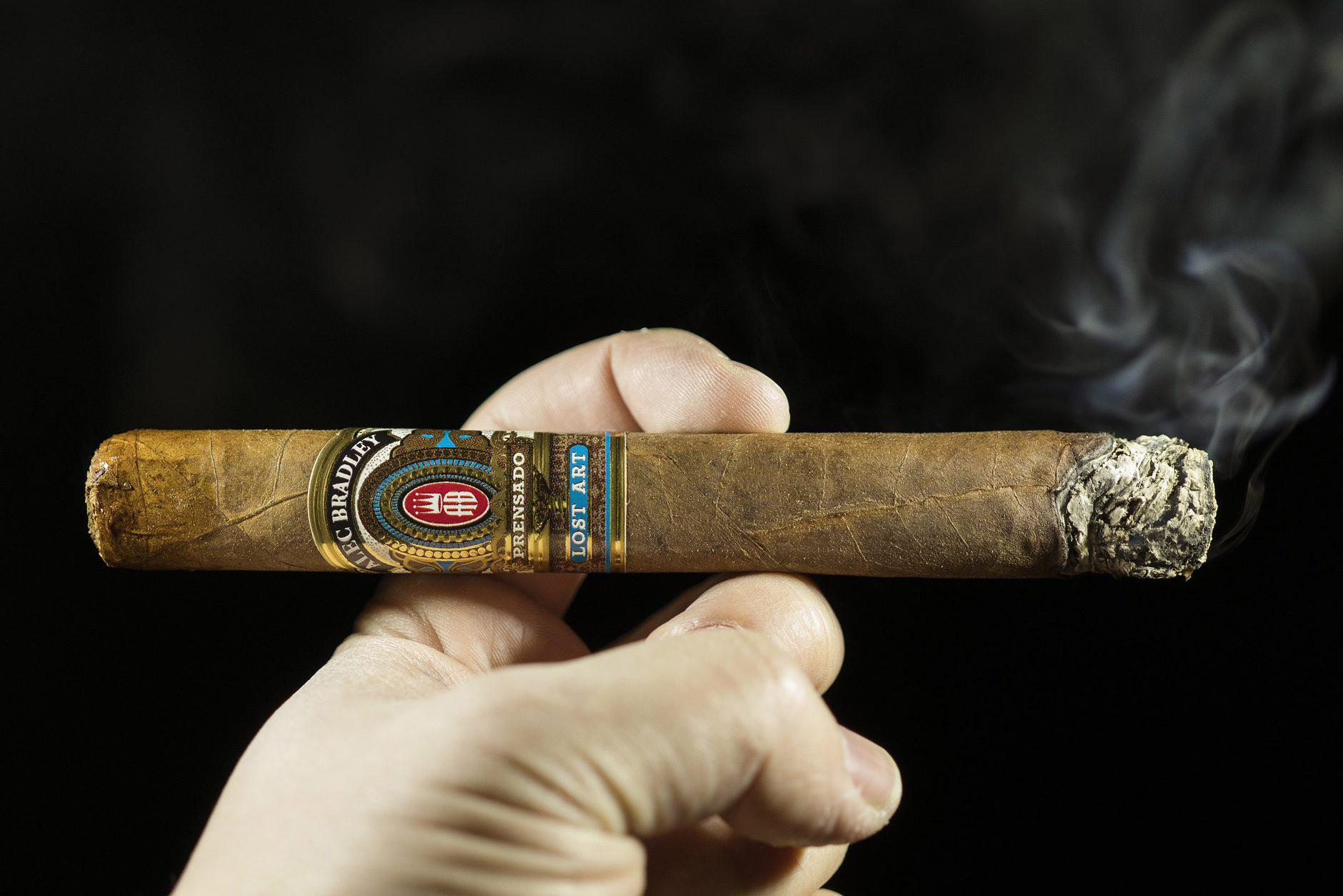 Alec-Bradley-Prensado-Lost-Art-Gran-Toro-1