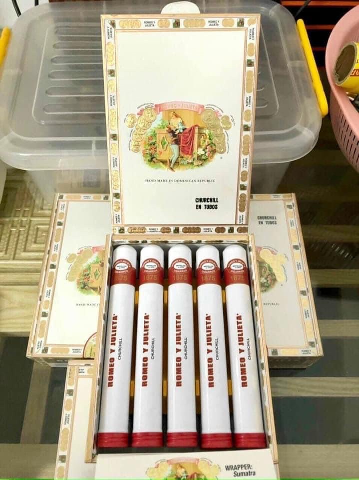 z5408715269608_ebc10840f2638f0450fa2feb1ac90d73