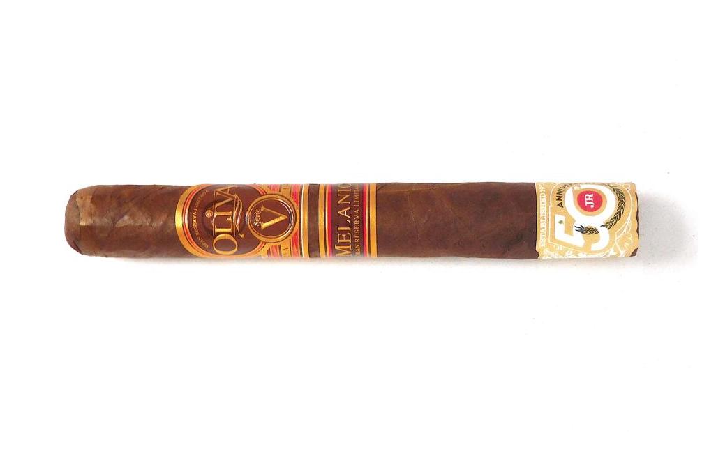 Oliva_Serie_V_Melanio_JR_50th (1)