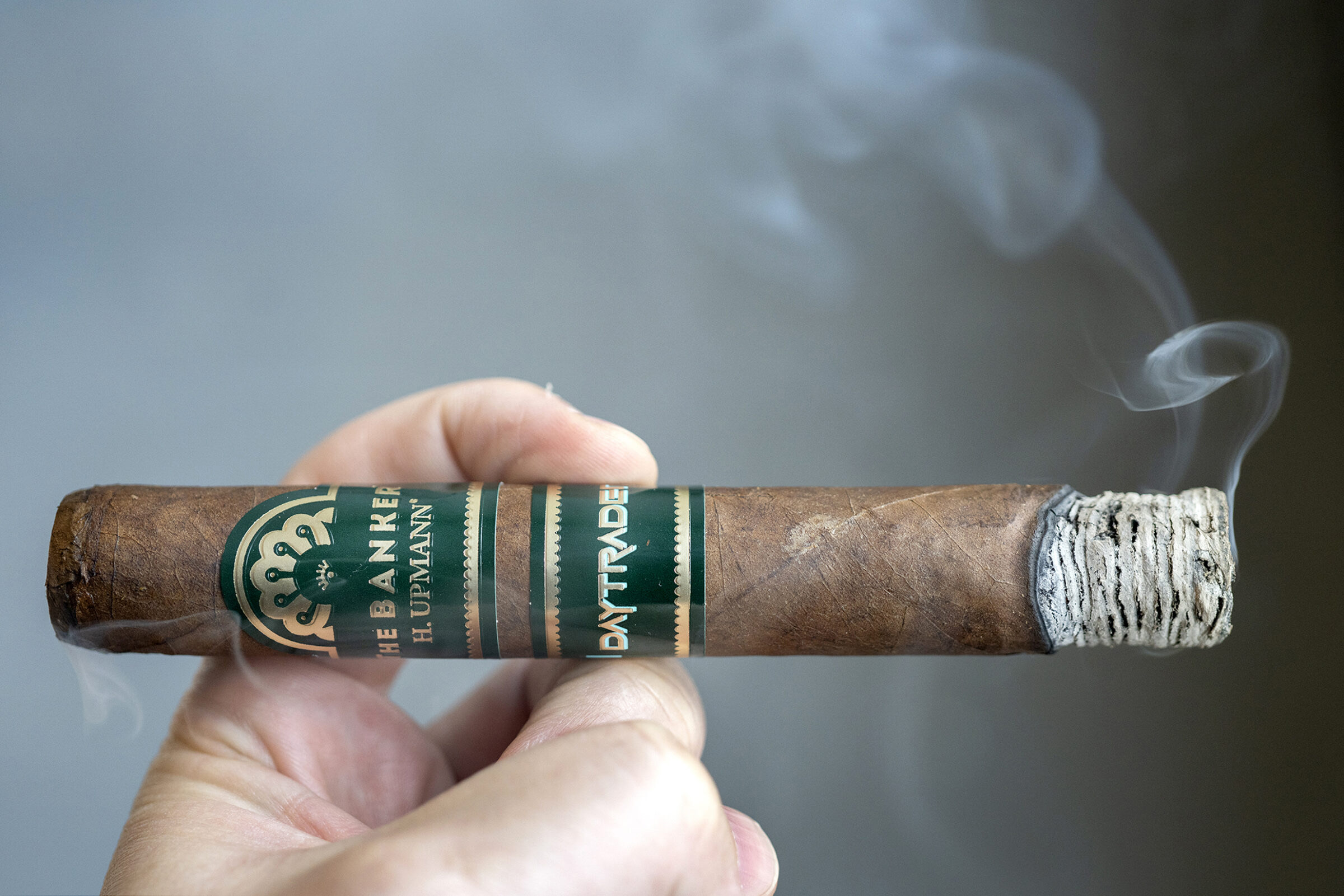 H. Upmann The Banker Daytrader Toro Hộp 10 Điếu