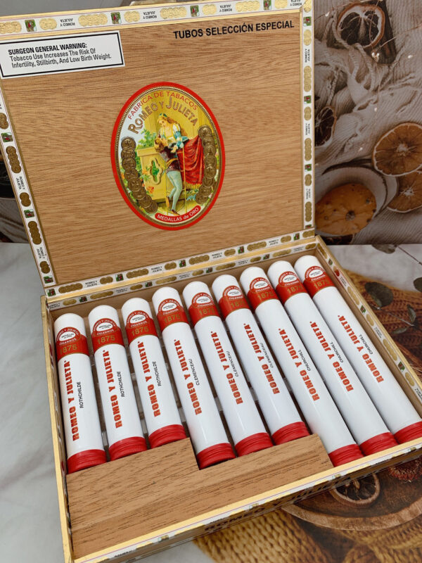 Xi-Ga-Romeo-Y-Julieta-1875-Tubos-Collection-Sampler-Hop-9-Dieu.14-600x800