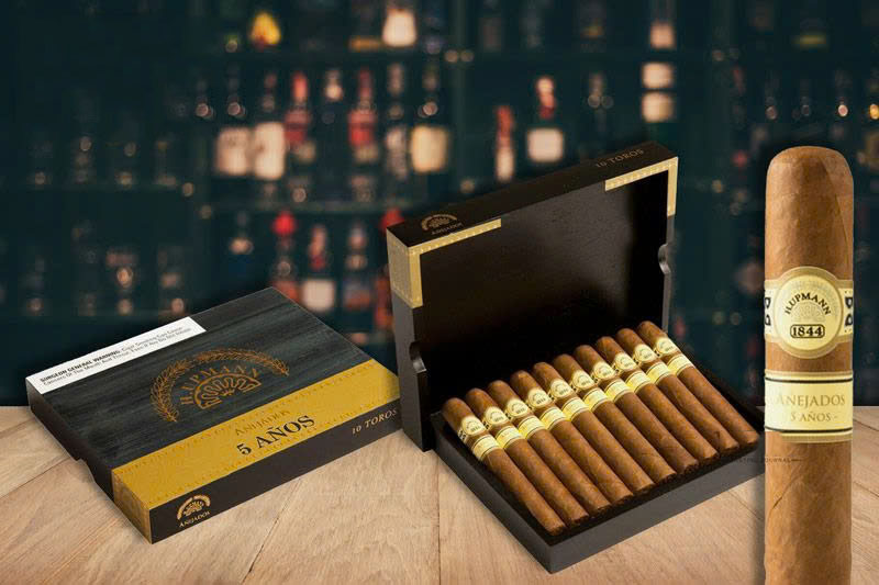 H. Upmann Anejados Magnum Hộp 10 Điếu